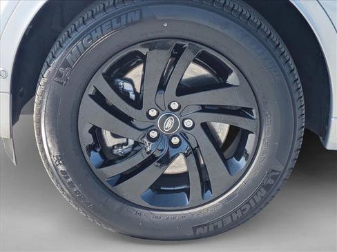 Certified 2025 Land Rover Discovery Sport S AWD/4WD image 26