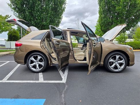 Used 2014 Toyota Venza Limited w/ Tow Prep Package AWD/4WD image 24