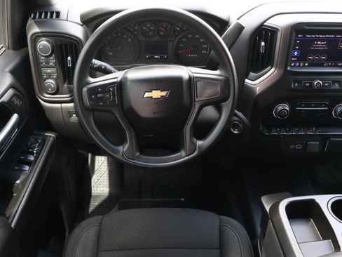 Used 2025 Chevrolet Silverado 1500 Custom image 10