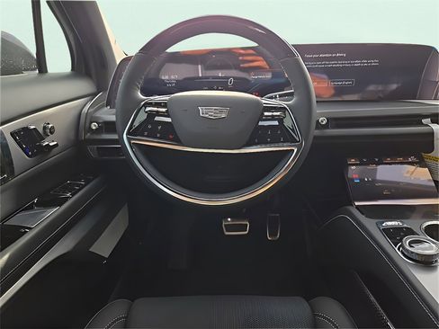 New 2026 Cadillac Vistiq Sport image 26