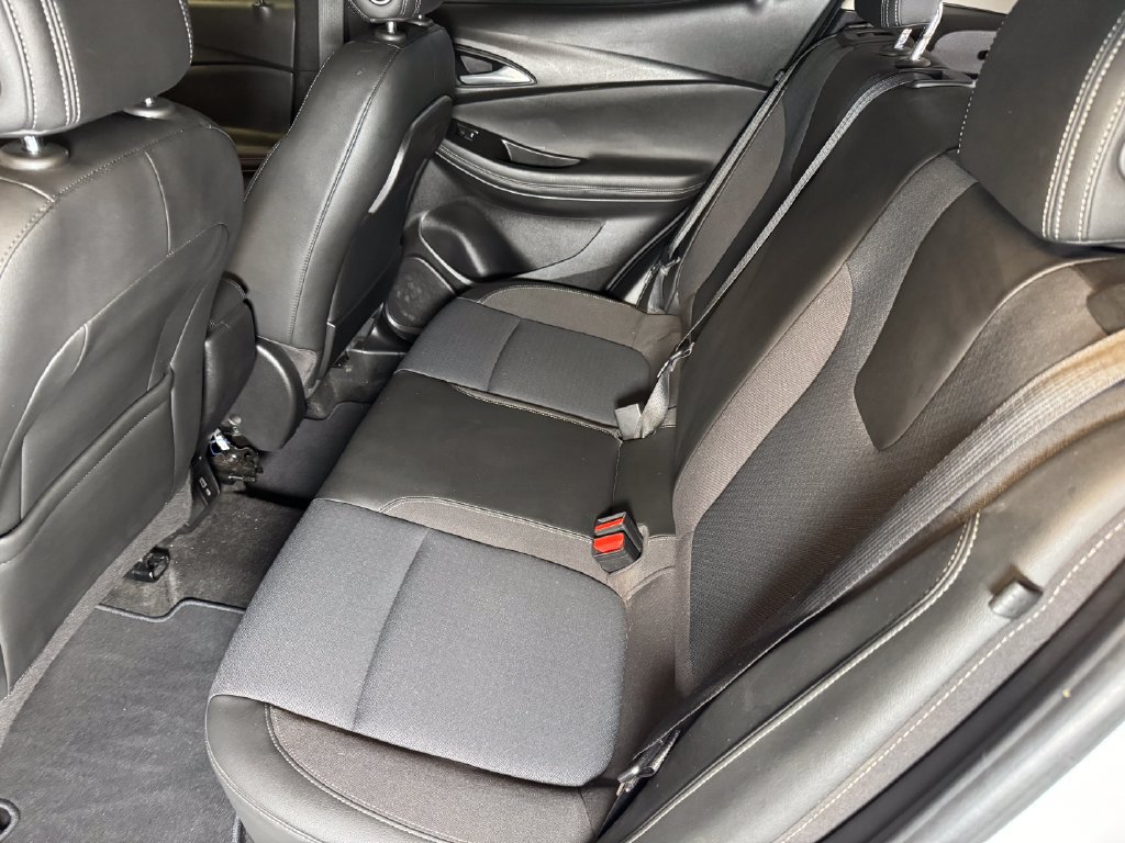 Used 2020 Buick Encore GX Preferred w/ Cold Weather Comfort Package AWD/4WD image 21