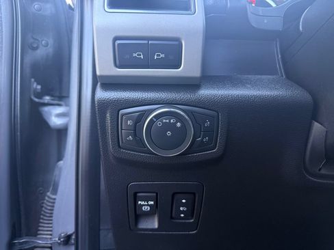 Used 2020 Ford F150 Lariat w/ Equipment Group 502A Luxury AWD/4WD image 28