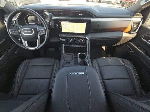 Used 2025 GMC Sierra 2500 Denali AWD/4WD image 38
