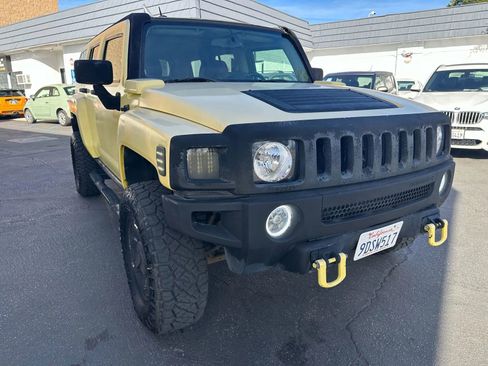 Used 2007 HUMMER H3 image 9
