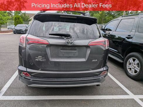 Used 2018 Toyota RAV4 XLE FWD image 6