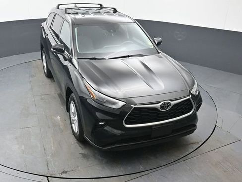 Certified 2022 Toyota Highlander LE image 44