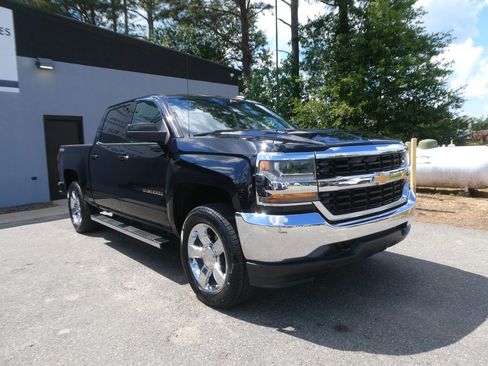 Used 2016 Chevrolet Silverado 1500 LT AWD/4WD image 3