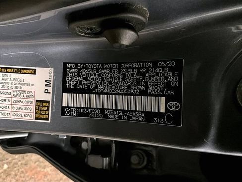 Used 2021 Toyota Corolla SE w/ SE Premium Package FWD image 32