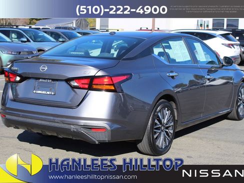 Used 2024 Nissan Altima 2.5 SV image 7
