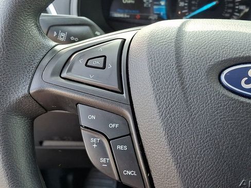 Used 2022 Ford Edge SE AWD/4WD image 17