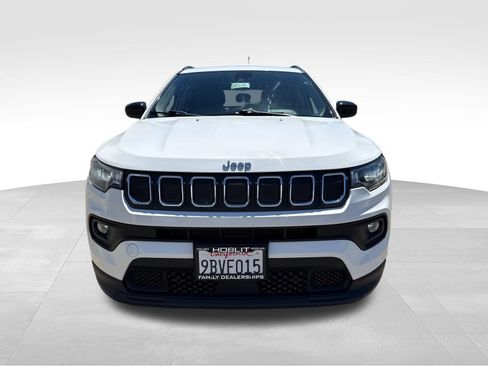 Used 2022 Jeep Compass Latitude FWD image 8