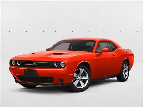 Used 2019 Dodge Challenger SXT RWD image 1