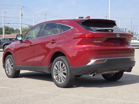 Used 2021 Toyota Venza Limited AWD/4WD image 7