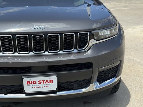 Used 2023 Jeep Grand Cherokee L Limited w/ Luxury Tech Group II AWD/4WD image 5