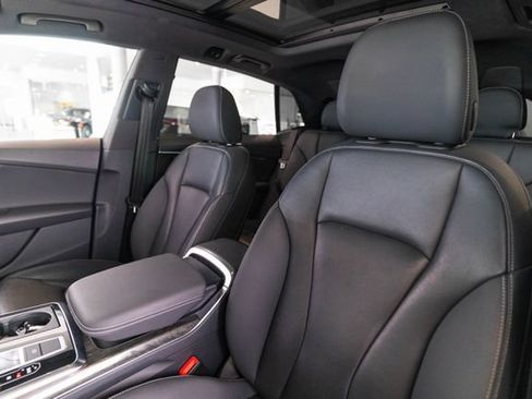 Used 2020 Audi Q8 Premium Plus w/ Premium Plus Package AWD/4WD image 5