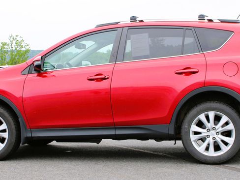 Used 2013 Toyota RAV4 Limited AWD/4WD image 13