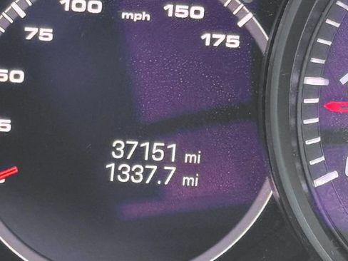 Used 2023 Porsche Cayenne Coupe AWD/4WD image 19