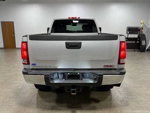 Used 2013 GMC Sierra 2500 SLT w/ Suspension Package, Off-Road image 5