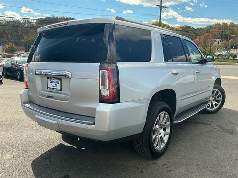 Used 2018 GMC Yukon Denali image 5