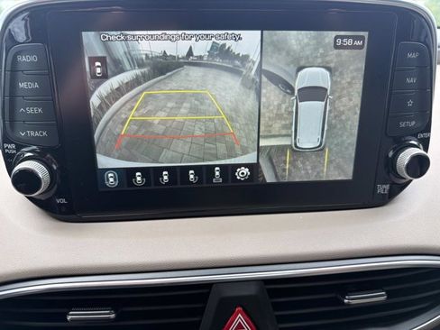 Used 2020 Hyundai Santa Fe Limited FWD image 32