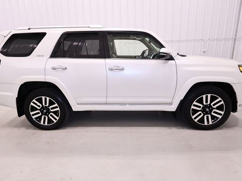 Used 2016 Toyota 4Runner Limited AWD/4WD image 2