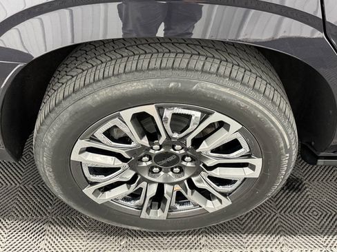Used 2023 GMC Yukon Denali Ultimate AWD/4WD image 49