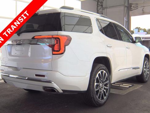 Used 2020 GMC Acadia Denali w/ Technology Package FWD image 5