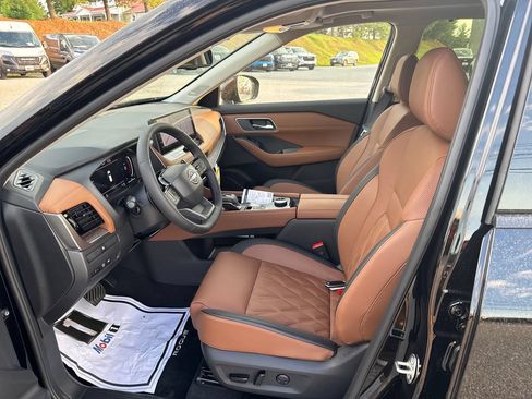 New 2026 Nissan Rogue Platinum AWD/4WD image 9