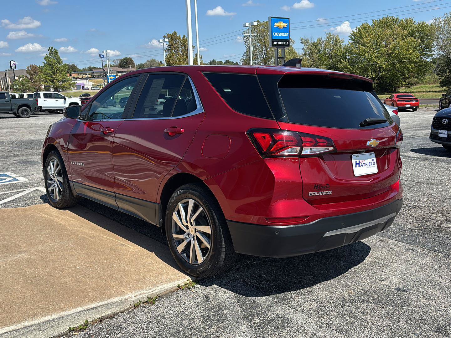 Used 2023 Chevrolet Equinox LT FWD image 4