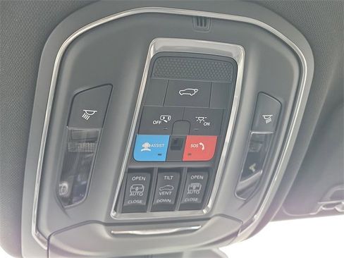 New 2025 Jeep Grand Cherokee L Limited w/ Trailer Tow Package image 23