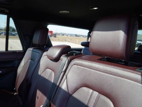 Used 2024 Ford Expedition Max Limited image 29