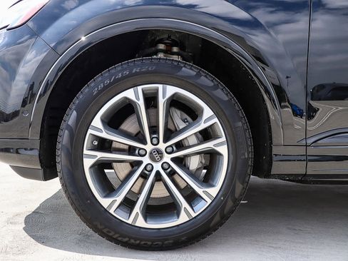 New 2026 Audi Q7 3.0T Premium image 14