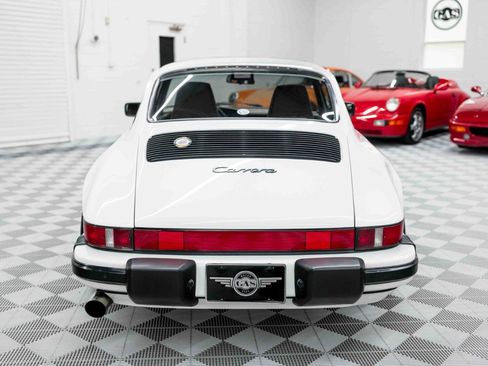 Used 1989 Porsche 911 Carrera RWD image 9