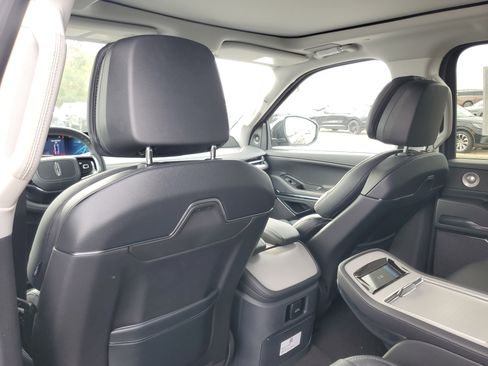 New 2026 Lincoln Navigator L Reserve AWD/4WD image 28