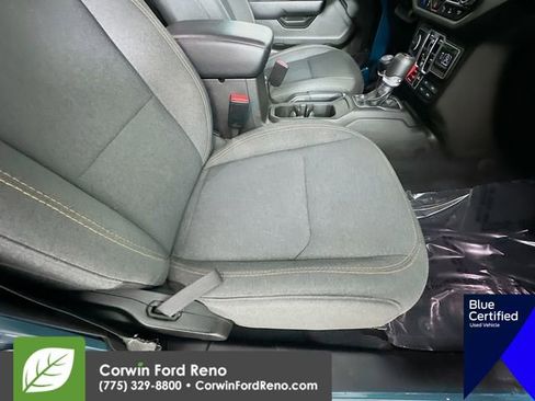Used 2024 Jeep Wrangler Unlimited AWD/4WD image 32