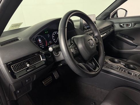 Used 2025 Honda Civic Sport image 19