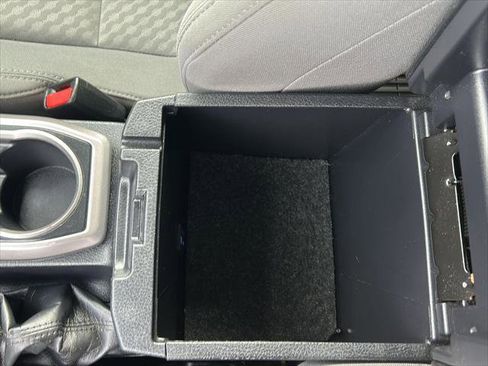 Certified 2021 Toyota Tacoma SR5 image 19