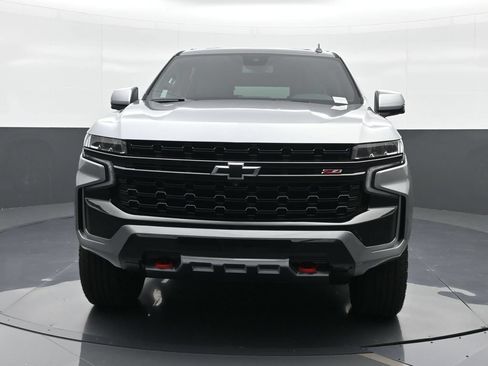 Used 2024 Chevrolet Suburban Z71 w/ Luxury Package AWD/4WD image 15
