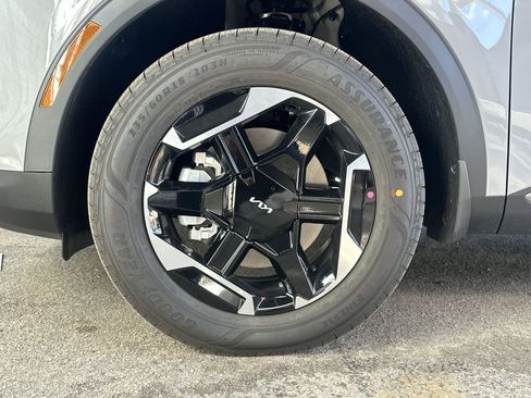 New 2026 Kia Sportage S AWD/4WD image 11