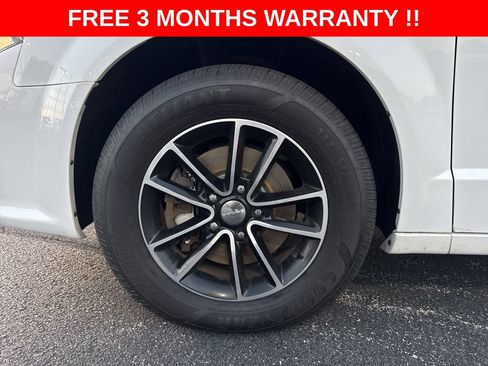 Used 2019 Dodge Grand Caravan GT FWD image 35