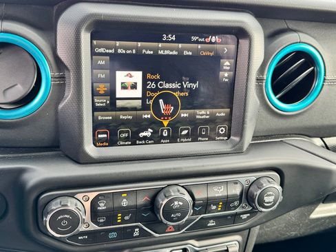 Used 2023 Jeep Wrangler Unlimited Sahara w/ Cold Weather Group image 25