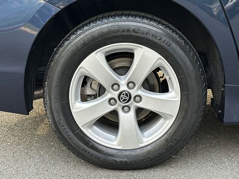 Used 2019 Toyota Sienna L FWD image 6