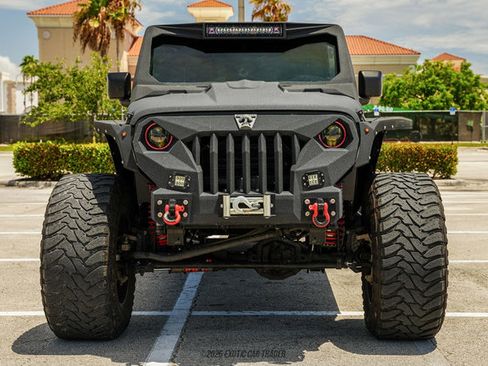 Used 2021 Jeep Gladiator Sport AWD/4WD image 13
