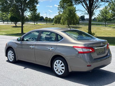 Used 2015 Nissan Sentra SV w/ Cold Weather Package FWD image 5