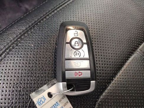 Used 2019 Ford Expedition Limited w/ Equipment Group 302A image 32