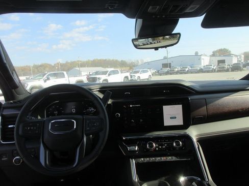 New 2026 GMC Sierra 2500 Denali Ultimate image 18