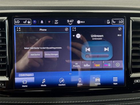 New 2026 Chrysler Pacifica Select image 15