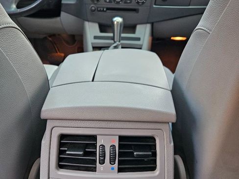 Used 2004 BMW 525i Sedan image 30