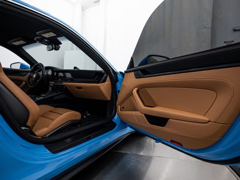 Certified 2022 Porsche 911 GT3 image 19