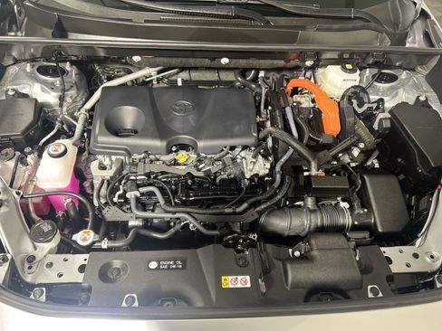 Used 2024 Toyota RAV4 Limited image 27